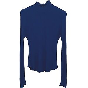 INTIMATELY FREE PEOPLE - SIZE SMALL - MOCK NECKLINE - LETTUCE HEMLINE B1